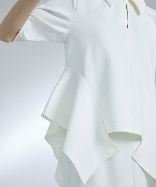 UNITED TOKYO（ユナイテッドトウキョウ）の「フレアカットトップス（Tシャツ/カットソー・レディース・ネイビー/アイボリー・FREE）」の4枚目の写真