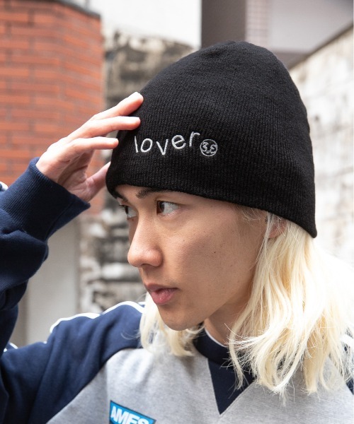3.3 Field Trip (3.3フィールドトリップ)の「【UNISEX】3.3 Field Trip/LOVER ロゴビーニー 2115528(ニットキャップ/ビーニー・レディース・ブラック/ピンク/ブルー・FREE)」の1枚目の写真