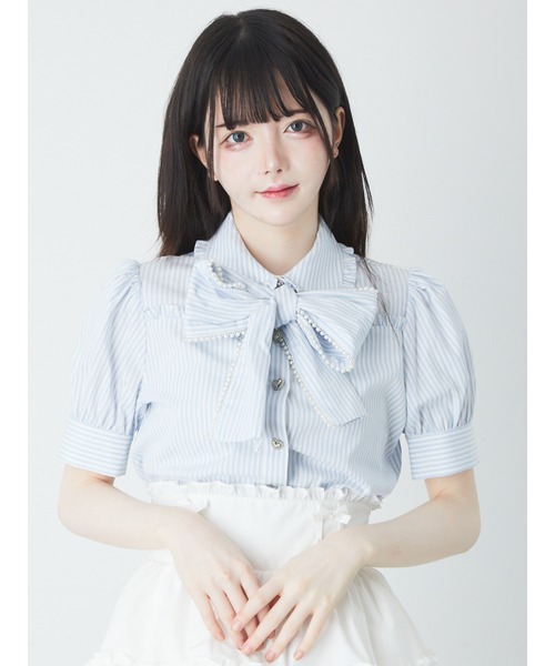 Ank Rouge(アンクルージュ)の「ストライプリボンタイブラウス(シャツ/ブラウス・レディース・ホワイト/ブルー/グレー・M)」の11枚目の写真