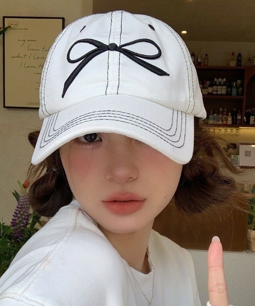 LAC-VERT（ラック・ヴェール）の「リボン刺繍キャップ（キャップ・レディース・ホワイト/ピンク/ネイビー/ライトブルー/その他3/その他2/その他1・FREE）」の6枚目の写真