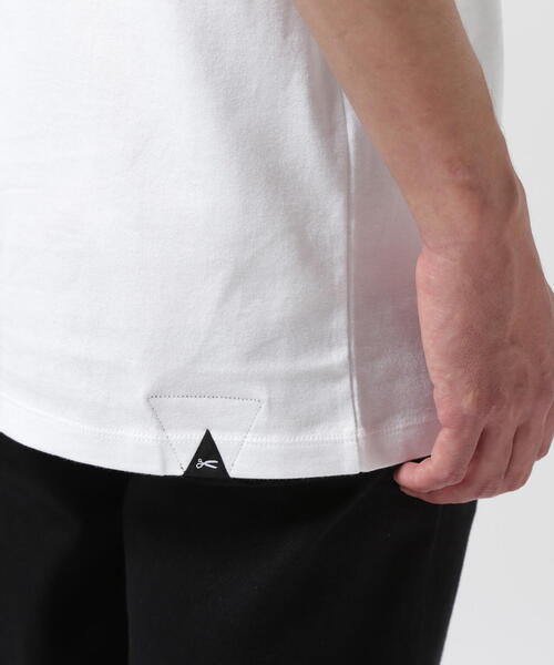 デンハム　カットソージャケット Amazon | [デンハム] CUT THE LOGO TEE シザーロゴ Tシャツ 半袖