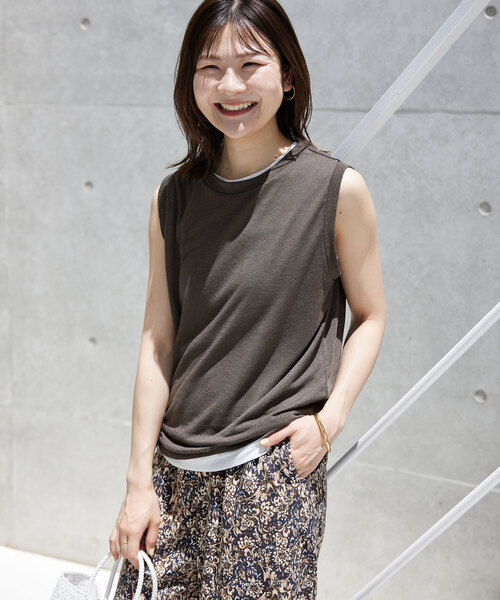 SLOBE IENA（スローブイエナ）の「《追加》スラブ天竺ノースリーブTEE（Tシャツ/カットソー・レディース・スカイブルー/ピンク系その他/チャコールグレー/ホワイト・FREE）」の10枚目の写真