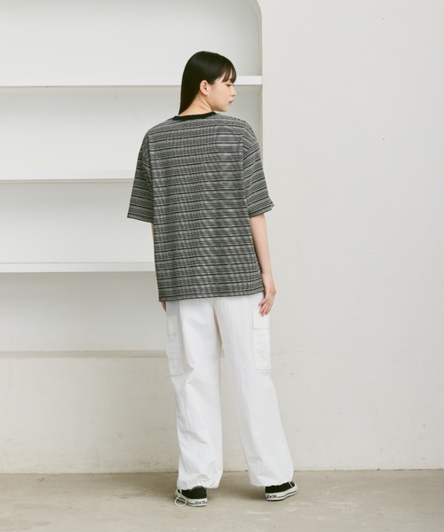 flaner（フラネ）の「Loose multi border tee / ルーズマルチボーダーT（Tシャツ/カットソー・レディース・グレー/ブラック・LARGE/MEDIUM）」の12枚目の写真