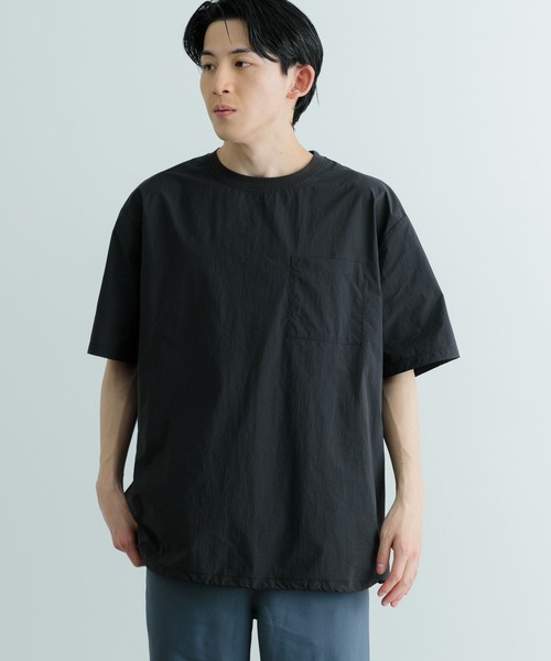 ITEMS URBANRESEARCH（アイテムズ アーバンリサーチ）の「撥水×冷感ナイロン クルーネックTシャツ（Tシャツ/カットソー・メンズ・ブラック/ベージュ・MEDIUM/LARGE）」の12枚目の写真