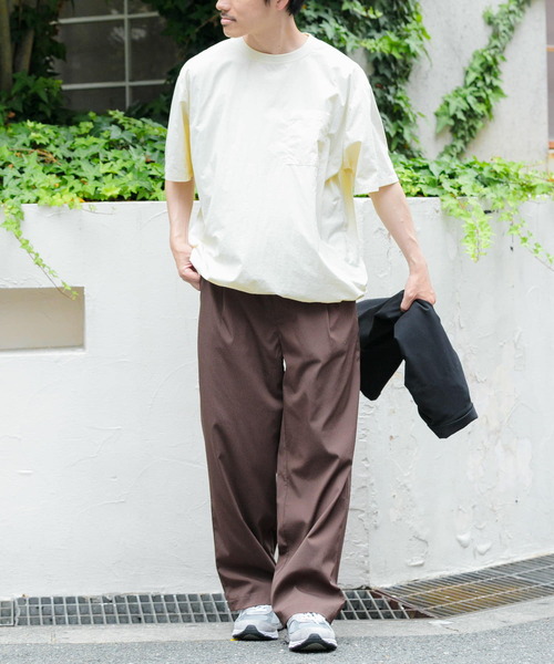 ITEMS URBANRESEARCH（アイテムズ アーバンリサーチ）の「撥水×冷感ナイロン クルーネックTシャツ（Tシャツ/カットソー・メンズ・ブラック/ベージュ・MEDIUM/LARGE）」の21枚目の写真