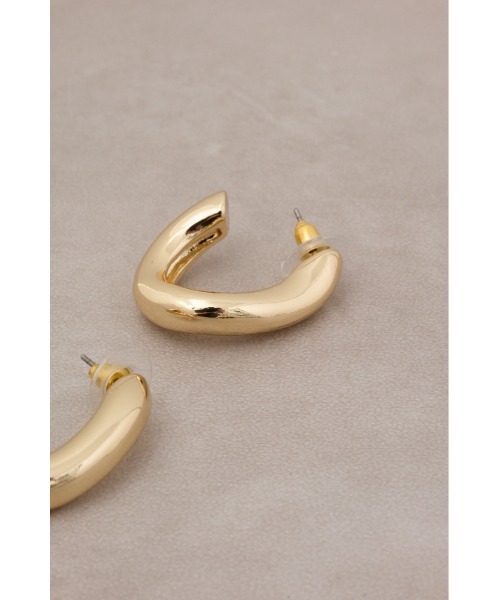 AZUL by moussy(アズールバイマウジー)の「ボリュームフープピアス(ピアス(両耳用)・レディース・ゴールド系その他/シルバー・FREE)」の11枚目の写真