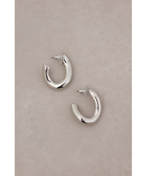 AZUL by moussy(アズールバイマウジー)の「ボリュームフープピアス(ピアス(両耳用)・レディース・ゴールド系その他/シルバー・FREE)」の5枚目の写真