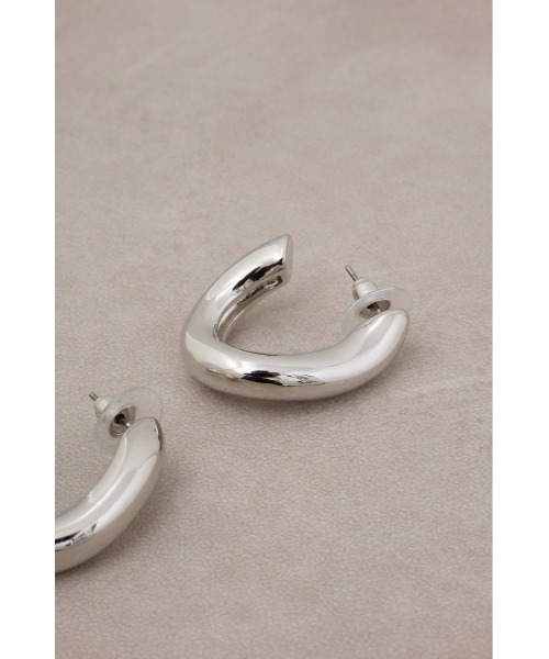 AZUL by moussy(アズールバイマウジー)の「ボリュームフープピアス(ピアス(両耳用)・レディース・ゴールド系その他/シルバー・FREE)」の6枚目の写真