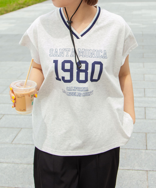 Chillfar（チルファー）の「ネックラインロゴフレンチスリーブTEE（Tシャツ/カットソー・レディース・ネイビー/チャコール/オートミール/ホワイト・FREE）」の14枚目の写真