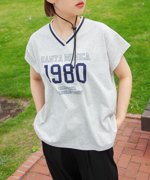 Chillfar（チルファー）の「ネックラインロゴフレンチスリーブTEE（Tシャツ/カットソー・レディース・ネイビー/チャコール/オートミール/ホワイト・FREE）」の16枚目の写真