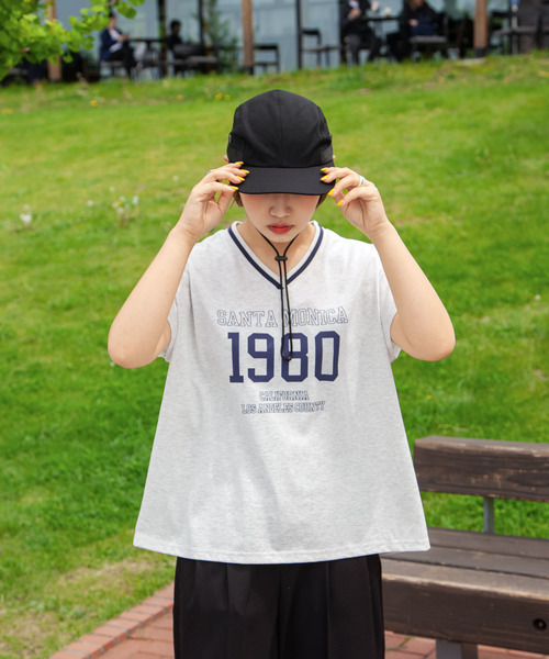 Chillfar（チルファー）の「ネックラインロゴフレンチスリーブTEE（Tシャツ/カットソー・レディース・ネイビー/チャコール/オートミール/ホワイト・FREE）」の17枚目の写真
