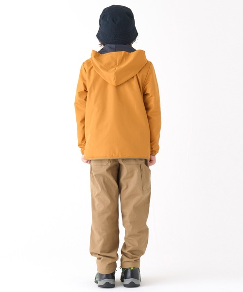 KRIFF MAYER Kid's Collection(クリフメイヤーキッズコレクション)の「【フードがしまえる】おでかけシャカジャケット(ナイロンジャケット・キッズ・チャコール/グレー/グリーン/ネイビー/オレンジ/セージグリーン/ブルー/サックスブルー・150/140/130/120/170/160)」の18枚目の写真