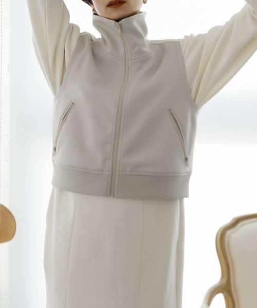 Katrin TOKYO(カトリーントーキョー)の「compact jersey vest(ベスト・レディース・アイボリー/ネイビー・FREE/XS)」の4枚目の写真