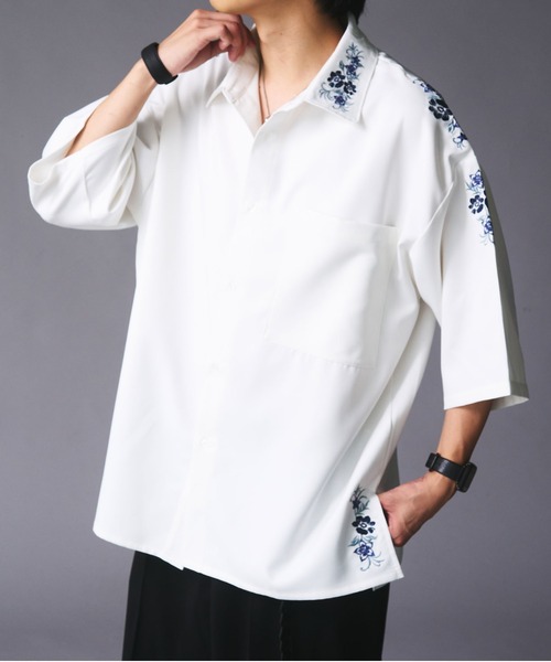 martinique 【タグ付未使用】小花柄シャツ 半袖 ブラウス 襟 ホワイト 刺繍 花柄 ブラウス トップス レディース 長袖 春 秋 シャツブラウス