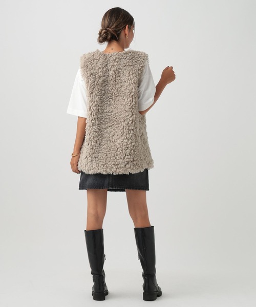 BAYFLOW（ベイフロー）の「ファーベスト（ベスト・レディース・グレイッシュベージュ/モカ/チャコール・FREE）」の4枚目の写真