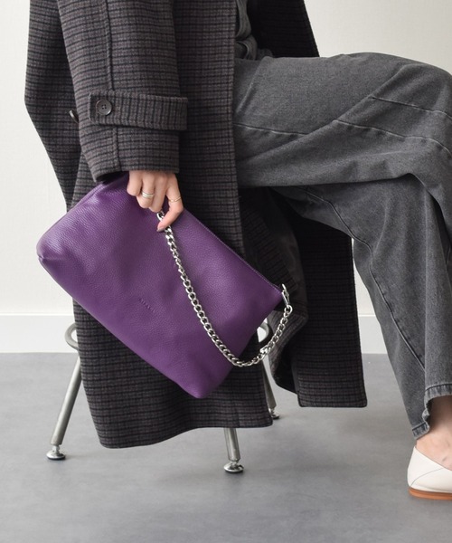 RIPANI（リパーニ）の「【RIPANI】チェーンハンドルレザーバッグ(Q46357)（ハンドバッグ・レディース・ブラック/パープル・ALL）」の2枚目の写真