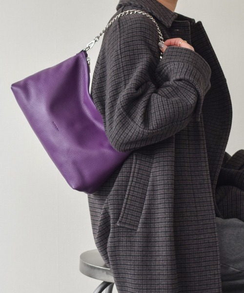 RIPANI（リパーニ）の「【RIPANI】チェーンハンドルレザーバッグ(Q46357)（ハンドバッグ・レディース・ブラック/パープル・ALL）」の10枚目の写真