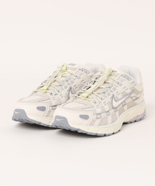 NIKE(ナイキ)の「【NIKE】HJ7284-072 ナイキ ウィメンズ P-6000 PRM(スニーカー・レディース・グレー・23cm/23.5cm/24cm/24.5cm/25cm)」の1枚目の写真
