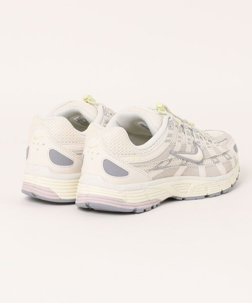 NIKE(ナイキ)の「【NIKE】HJ7284-072 ナイキ ウィメンズ P-6000 PRM(スニーカー・レディース・グレー・23cm/23.5cm/24cm/24.5cm/25cm)」の2枚目の写真