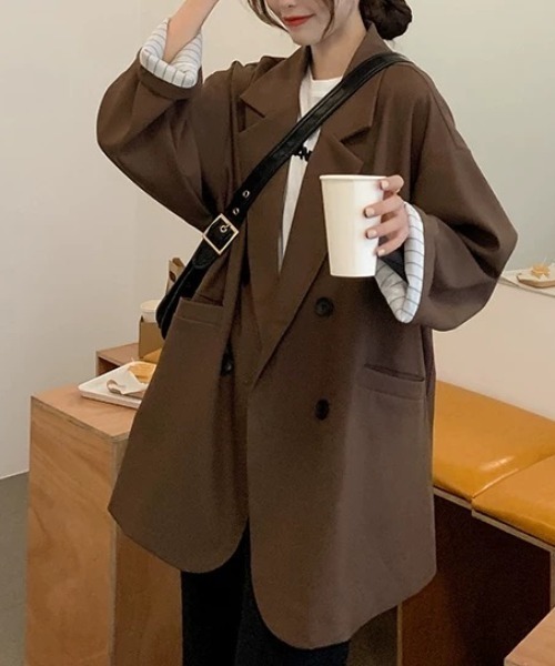 GORGE(ゴージ)の「《ダブルテーラー×オーバーサイズ》レディース テーラードジャケット 無地 羽織り 春秋冬(テーラードジャケット・レディース・モカ/グレー/アイボリー/ブラック/ネイビー・F)」の19枚目の写真