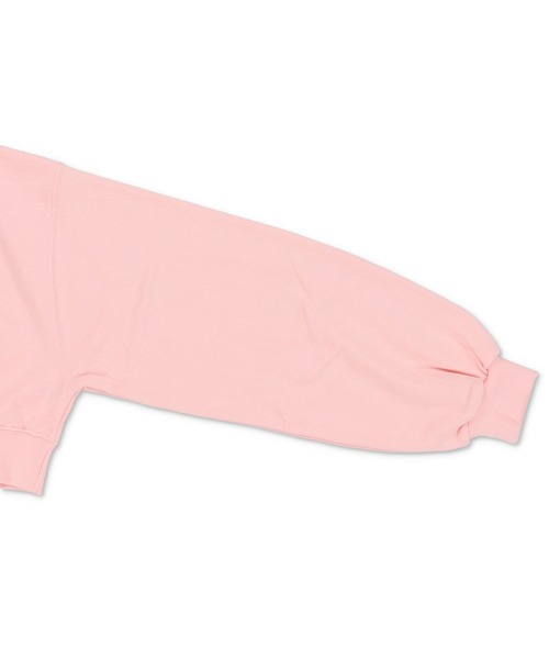 SPINNS（スピンズ）の「シルバーワンポイントロゴ Vネックショート丈スウェット（スウェット・レディース・ブラック/ピンク/ネイビー/オフホワイト/ブラック系その他/オートミール・ONESIZE）」の17枚目の写真