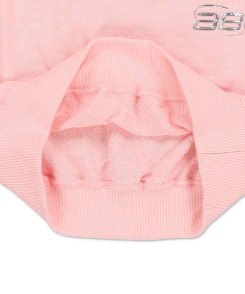 SPINNS（スピンズ）の「シルバーワンポイントロゴ Vネックショート丈スウェット（スウェット・レディース・ブラック/ピンク/ネイビー/オフホワイト/ブラック系その他/オートミール・ONESIZE）」の18枚目の写真