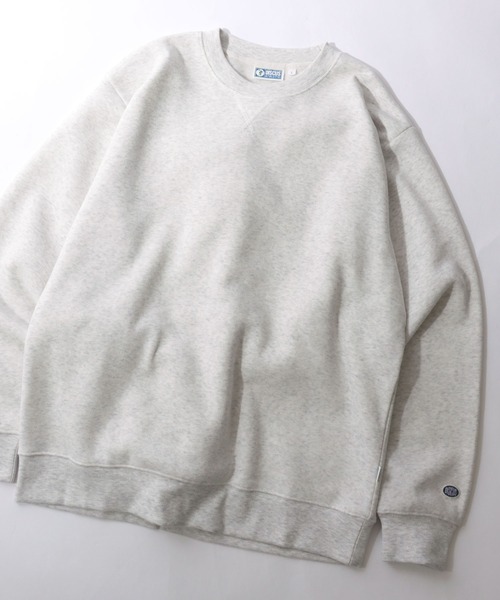 DISCUS（ディスカス）の「DISCUS/ディスカス 別注 オーバーサイズ 裏起毛 ロゴワッペン刺繍 トレーナー スウェット レディース メンズ（スウェット・メンズ・ブルーグリーン/グレイッシュベージュ/ネイビー/オートミール/ブラック/グレー/ブルー/ブラウン/ピンク・M/LL/L）」の4枚目の写真