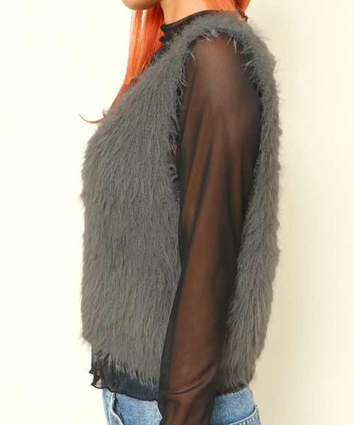 GORGE(ゴージ)の「前後2wayファーベスト(ベスト・レディース・ライトグレー/チャコールグレー/アイボリー・F)」の9枚目の写真