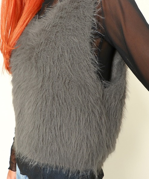 GORGE(ゴージ)の「前後2wayファーベスト(ベスト・レディース・ライトグレー/チャコールグレー/アイボリー・F)」の10枚目の写真