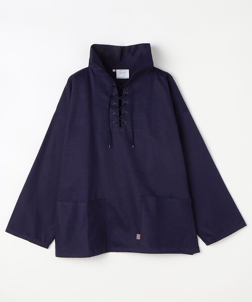 NEWLYN FISHERMAN’S SMOCKS(フィッシャーマンズスモック)の「NEWLYN SMOCKS/ニューリンスモック Vee with Collar & Lace Smocks/ビー ウィズ カラー アンド レース スモック(その他アウター・メンズ・オフホワイト/ネイビー・フリ-)」の2枚目の写真