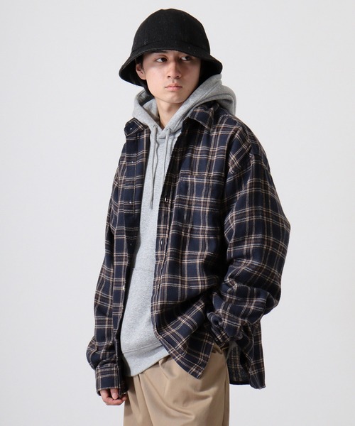 SUGGESTION（サジェッション）の「Viera brushed dyed check long sleeve flannel shirt / ビエラ起毛 先染チェック長袖ネルシャツ unisex（シャツ/ブラウス・メンズ・アイボリー/ブラック/チャコール/ネイビー・M/L）」の4枚目の写真