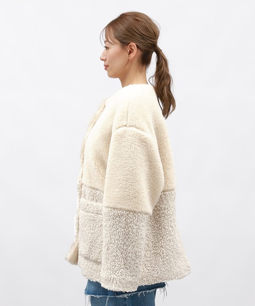 LAKOLE（ラコレ）の「ノーカラーキリカエボアブルゾン / 130850（ブルゾン・レディース・アイボリー/ブラック/ベージュ・MEDIUM/SMALL）」の18枚目の写真