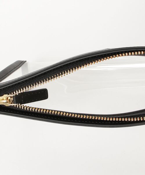 ANYA HINDMARCH Gym Bag in Black ECONYL regenerated Nylon アニヤハインドマーチ ジム バッグ（ボストンバッグ）｜ANYA HINDMARCH（アニヤハインドマーチ）