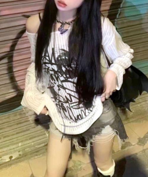REMUR(レミュール)の「透かし編みロゴプリントTシャツ(Tシャツ/カットソー・レディース・ブラック/ホワイト・M)」の4枚目の写真