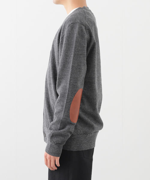 Maison Margiela(メゾンマルジェラ)の「Maison Margiela(メゾン マルジェラ) 12G Elbow Patch Cardigan S50HP0012/M13062(カーディガン/ボレロ・メンズ・チャコールグレー/ブラウン系その他・LARGE/MEDIUM)」の11枚目の写真