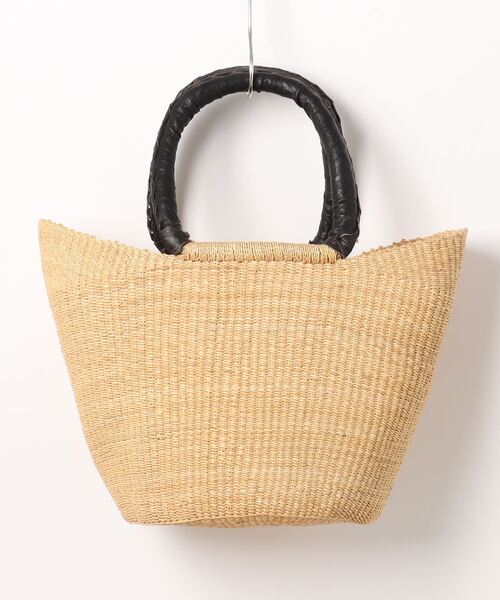 UNBILLION（アンビリオン）の「アフリカンスクエアー AFRICANSQUARE / ボルガ丸底ニケフォルムバスケット M（かごバッグ・レディース・ベージュ・FREE）」の6枚目の写真