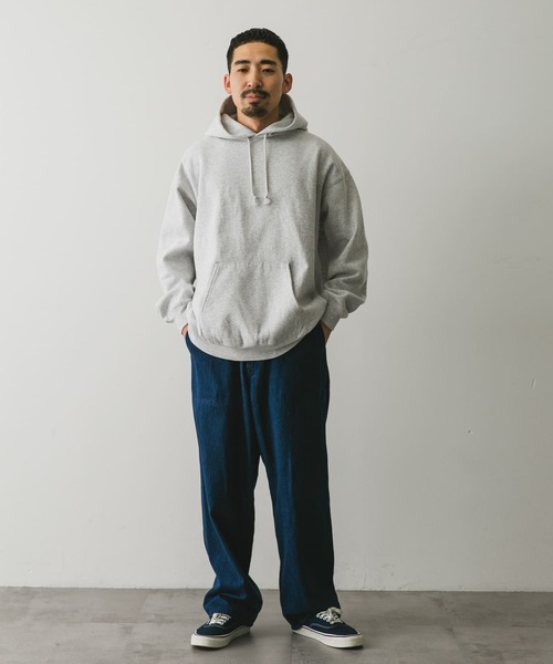 URBAN RESEARCH DOORS（アーバンリサーチドアーズ）の「『XLサイズ/WEB限定』裏起毛プルオーバーフーディー（スウェット・メンズ・ブラック/グレー系その他/グリーン・X-LARGE/LARGE/MEDIUM）」の9枚目の写真