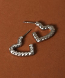 Cepica（セピカ）の「【LIMITED NUMBER】捻りハートピアス(316Lステンレス)（ピアス（両耳用））」