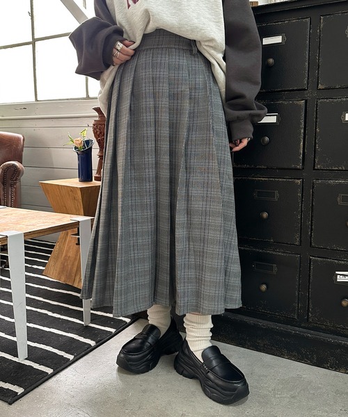 apres jour mignon(アプレジュールミニョン)の「アソートプリーツスカート【ZOZOTOWN限定アイテム】(スカート・レディース・ブラウン系その他/ダークブラウン/グレー/チャコールグレー/ベージュ系その他/グレー系その他/ベージュ系その他2/ブラック系その他2・MEDIUM/X-LARGE/SMALL)」の4枚目の写真