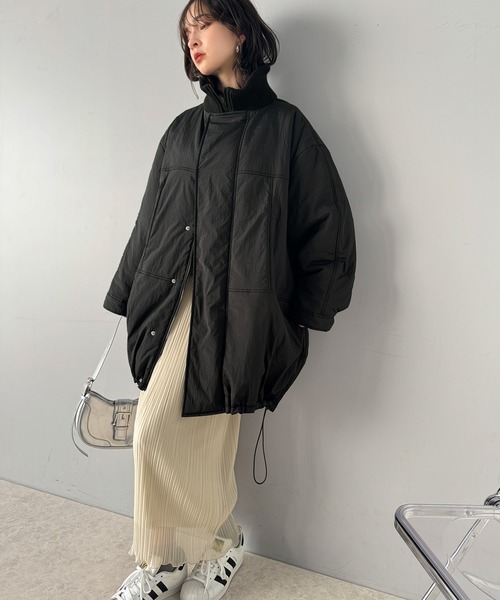 classicalelf（クラシカルエルフ）の「大人のカジュアルスタイルを格上げする！襟リブつき 中綿 モンスター アウター（ダウンジャケット/コート・レディース・ブラック/アイボリー・SMALL/MEDIUM/LARGE/X-LARGE）」の20枚目の写真