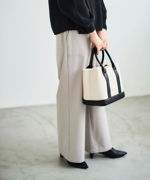 le.coeur blanc（ルクールブラン）の「パーテーショントート（トートバッグ・レディース・グレイッシュベージュ/ブラック・FREE）」の12枚目の写真