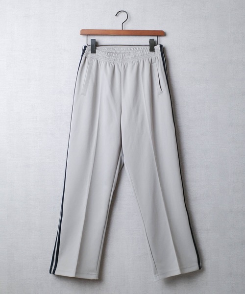United Athle(ユナイテッドアスレ)の「【CBT1】【United Athle】7.0オンス スムース トラック パンツ 1902(その他パンツ・レディース・ブラック×ホワイト/サンドベージュ/ブラック×ゴールド/ライトグレー/サックスブルー・LARGE/SMALL/MEDIUM)」の4枚目の写真