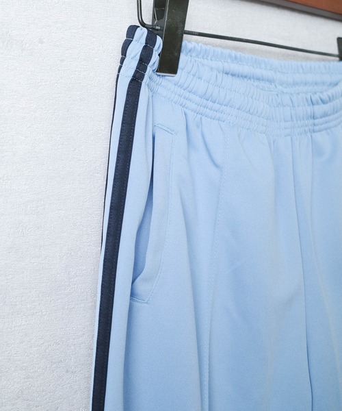 United Athle(ユナイテッドアスレ)の「【CBT1】【United Athle】7.0オンス スムース トラック パンツ 1902(その他パンツ・レディース・ブラック×ホワイト/サンドベージュ/ブラック×ゴールド/ライトグレー/サックスブルー・LARGE/SMALL/MEDIUM)」の15枚目の写真