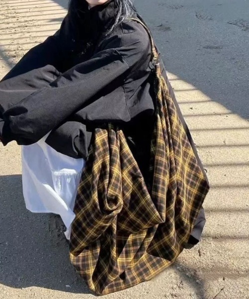 Vipoa（ヴィポア）の「3WAY チェックショルダーバッグ（ショルダーバッグ・レディース・ブラウン・FREE）」の13枚目の写真