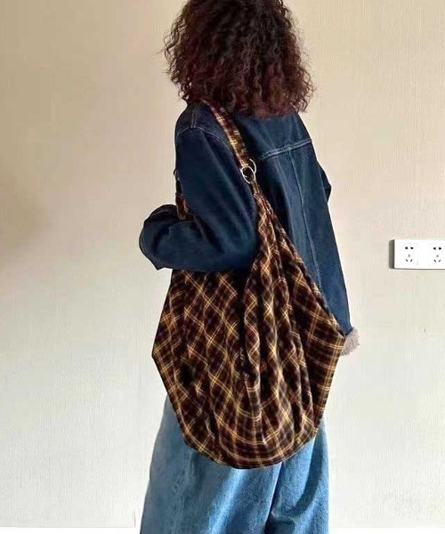 Vipoa（ヴィポア）の「3WAY チェックショルダーバッグ（ショルダーバッグ・レディース・ブラウン・FREE）」の11枚目の写真