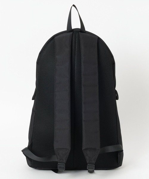 HEREIAM(ヘレイアム)の「【HEREIAM】撥水/トライアングルキャリーデイパック(バックパック/リュック・レディース・ブラック/ベージュ系・FREE)」の11枚目の写真