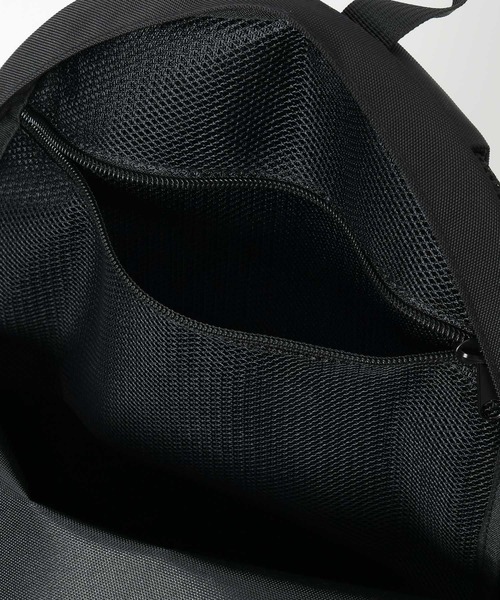 HEREIAM(ヘレイアム)の「【HEREIAM】撥水/トライアングルキャリーデイパック(バックパック/リュック・レディース・ブラック/ベージュ系・FREE)」の6枚目の写真