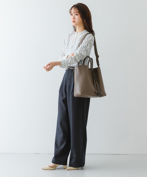 RODE SKO（ロデスコ）の「タッセル軽量2WAYシンプルトートバッグ（トートバッグ・レディース・ブラック/グレー系その他/ピンク系その他/ホワイト系その他/ベージュ系その他・ONE）」の13枚目の写真