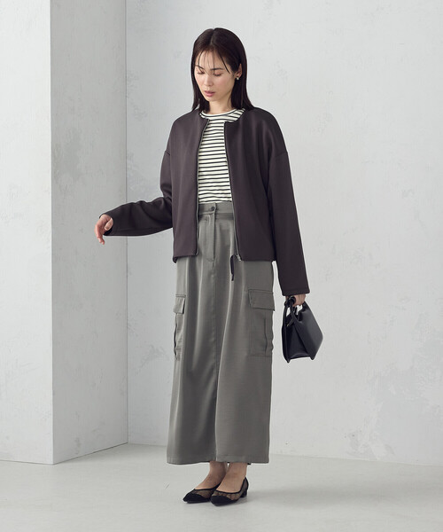 COMME CA ISM（コムサイズム）の「ふわ軽 ニュアンス ジップブルゾン（ブルゾン・レディース・チャコール/グレイッシュベージュ・MEDIUM/LARGE）」の5枚目の写真