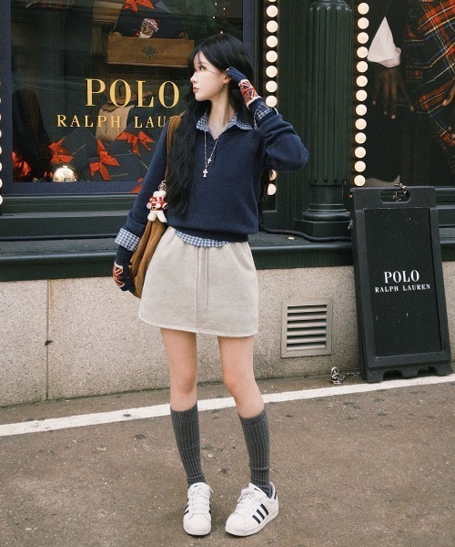 BEIDELLI（ベイデリー）の「[BELLIDE MADE] フルドカラーネックブラケット長袖ニット（ニット/セーター・レディース・ネイビー/ブラウン/グレー/アイボリー・FREE）」の7枚目の写真